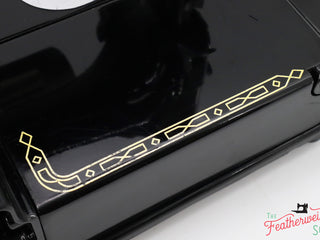 Load image into Gallery viewer, Singer Featherweight 222K Sewing Machine EJ9090**