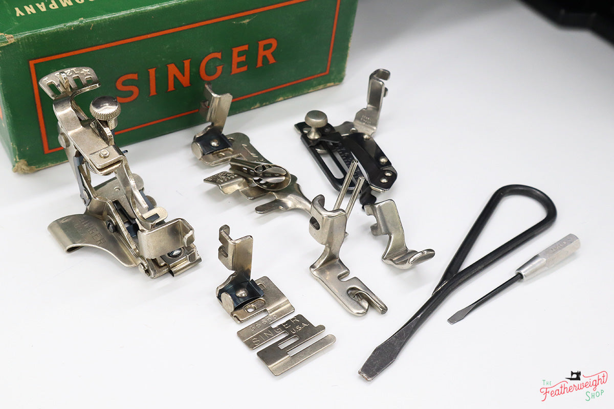 Singer Featherweight 221 1955 - AL948***