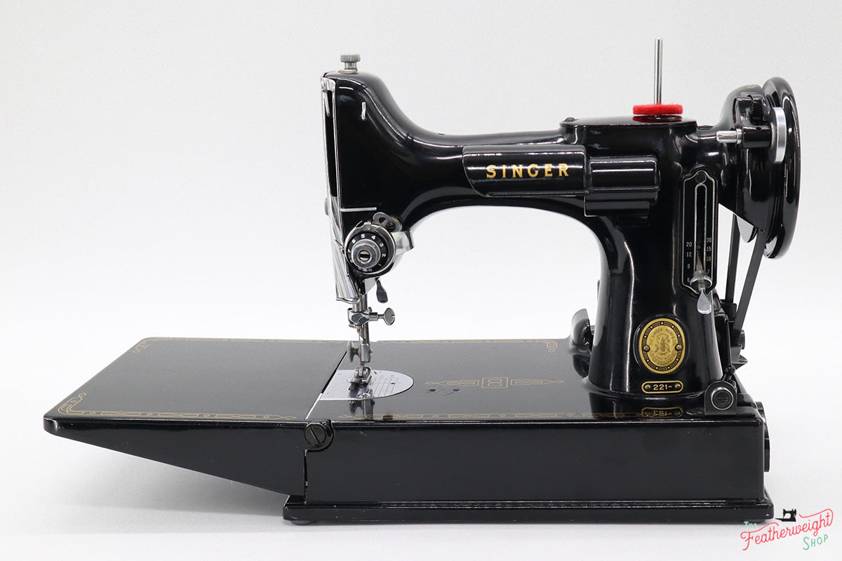 Singer Featherweight 221 1955 - AL948***