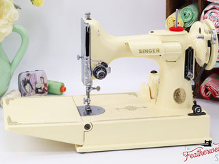 Load image into Gallery viewer, Singer Featherweight 221, AG869*** - Fully Restored in Sugar Cookie
