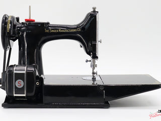 Load image into Gallery viewer, Singer Featherweight 221K Sewing Machine, Centennial EG435***