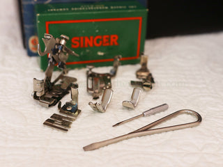 Load image into Gallery viewer, Singer Featherweight 221 Sewing Machine, AL721*** GOLD PLATED!!!