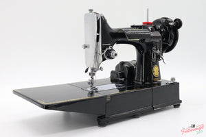 Singer Featherweight 222K Sewing Machine EM60467*