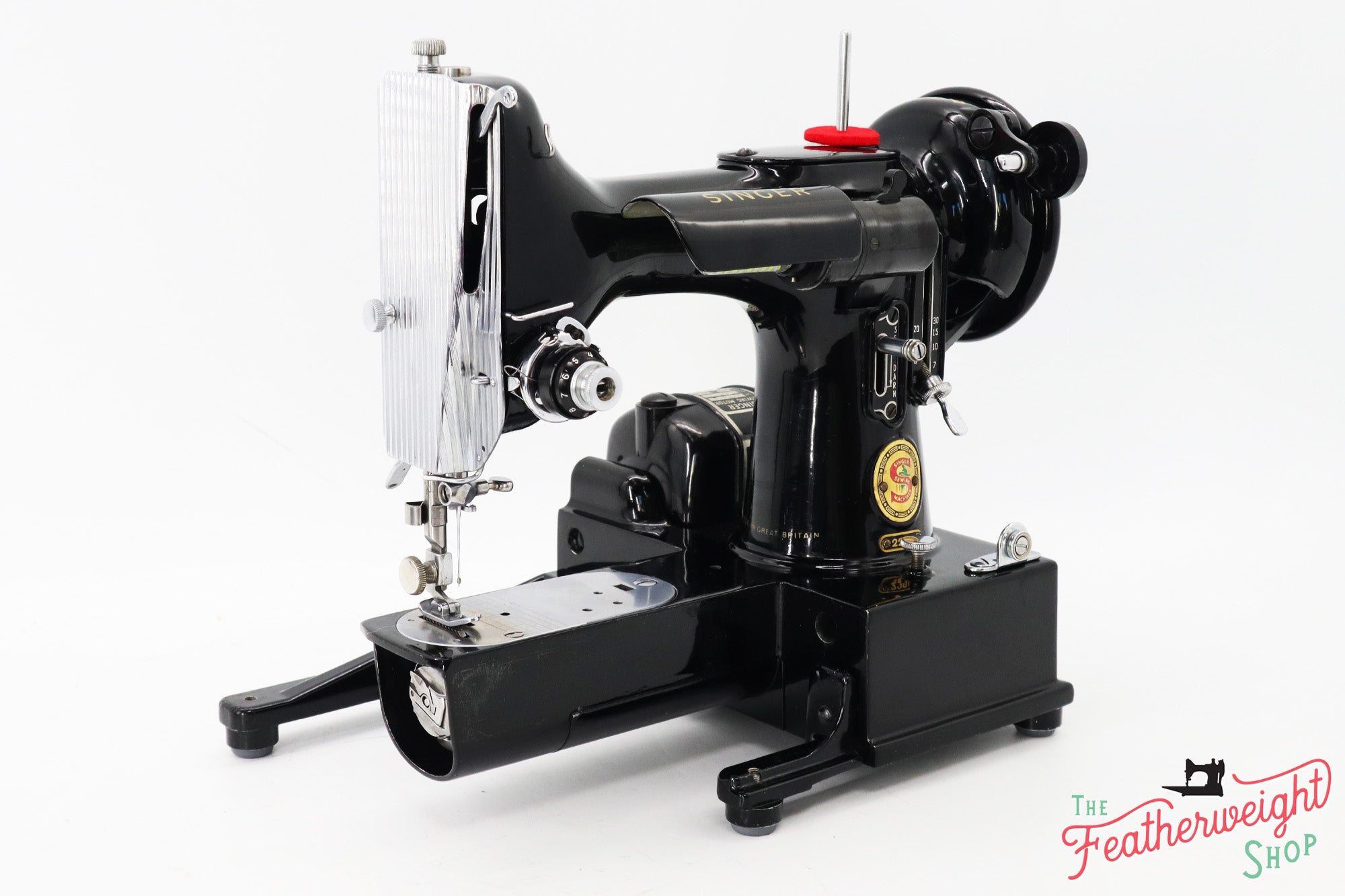 Singer Featherweight 222K Sewing Machine, RED "S" ER02235*