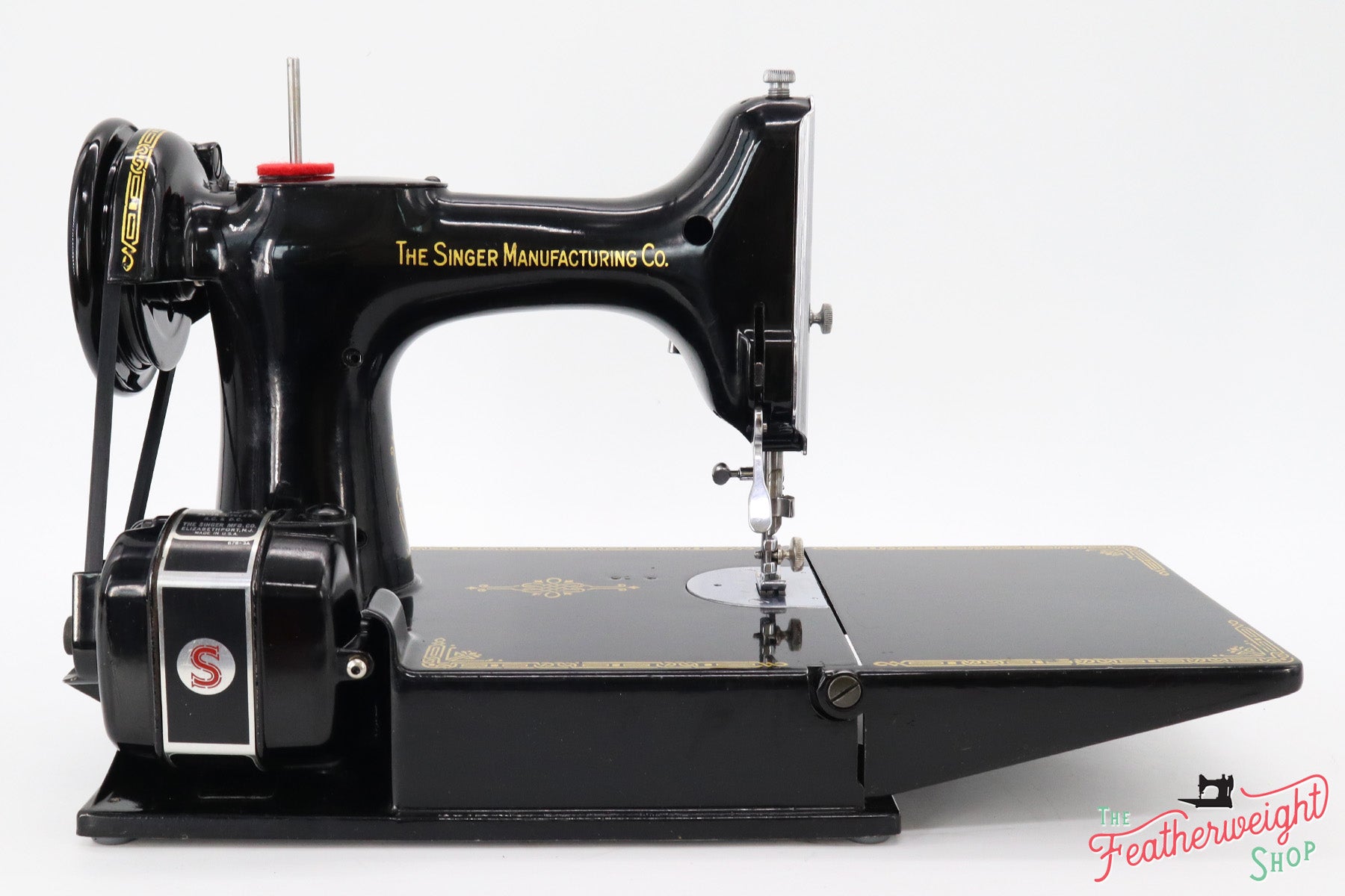 Singer Featherweight 221 Sewing Machine, AJ646***