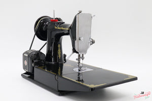 Singer Featherweight 221K Sewing Machine, EH374***