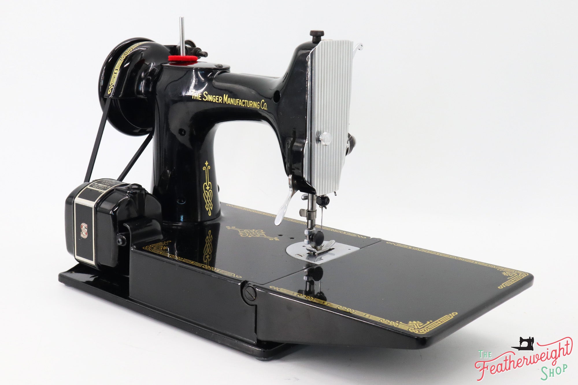 Singer Featherweight 221 Sewing Machine, AK756***