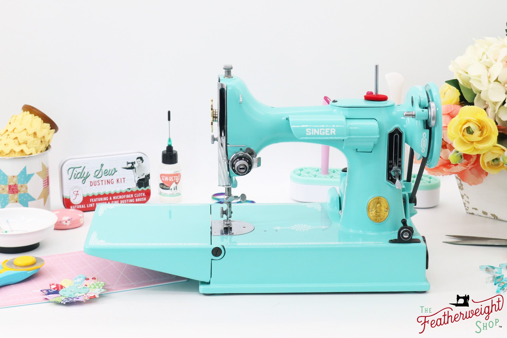 Singer Featherweight 221, AH431*** - Fully Restored in Tiffany Blue