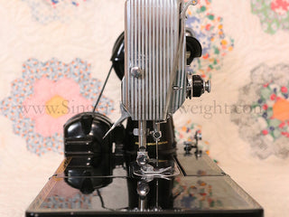 Load image into Gallery viewer, Singer Featherweight 222K Sewing Machine EJ617***