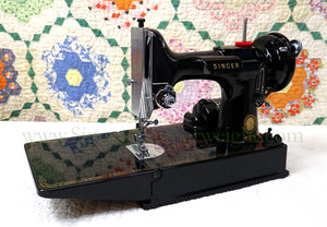 Singer Featherweight 221 Sewing Machine, AL716***