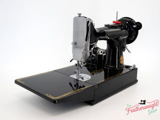 Load image into Gallery viewer, Singer Featherweight 221K Sewing Machine, RED &quot;S&quot; ES247***