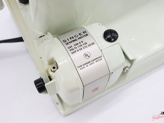 Load image into Gallery viewer, Singer Featherweight 221 Sewing Machine, WHITE EV914***
