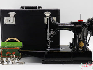 Load image into Gallery viewer, Singer Featherweight 222K Sewing Machine EM2353**