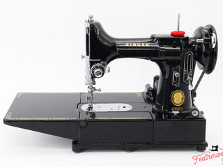 Load image into Gallery viewer, Singer Featherweight 222K Sewing Machine EK326***