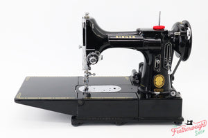 Singer Featherweight 222K Sewing Machine EK326***