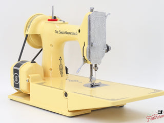 Load image into Gallery viewer, Singer Featherweight 221, AG805*** - Fully Restored in Happy Yellow
