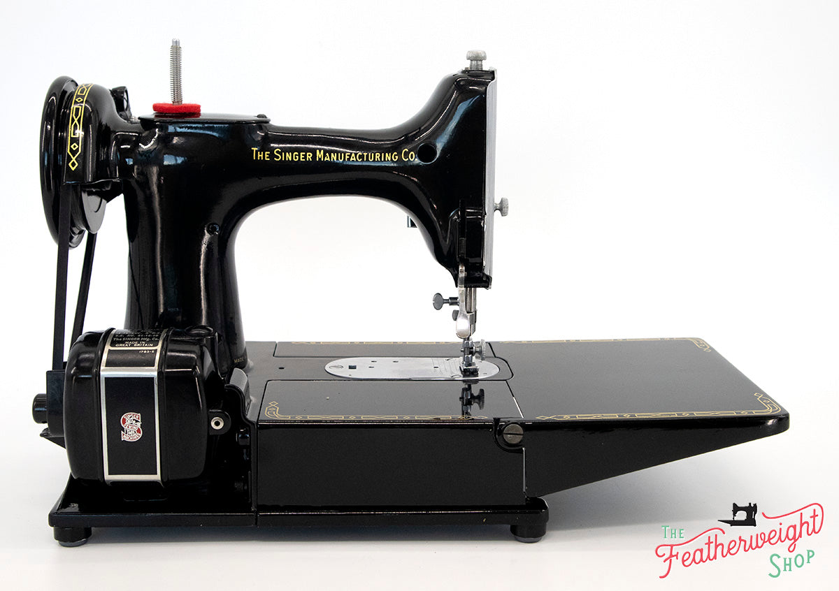 Singer Featherweight 222K 1957 - EM6031**