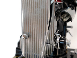 Load image into Gallery viewer, Singer Featherweight 222K 1957 - EM6031**