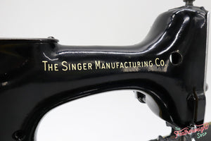 Singer Featherweight 222K Sewing Machine EM2353**
