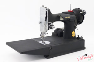 Singer Featherweight 221 Sewing Machine, Rare - WRINKLE AF5893**