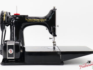 Load image into Gallery viewer, Singer Featherweight 221K Centennial, EG310***, RARE Great Britain Decal