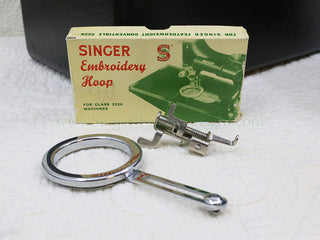 Load image into Gallery viewer, Singer Featherweight 222K Sewing Machine, RED &quot;S&quot; ER0232**