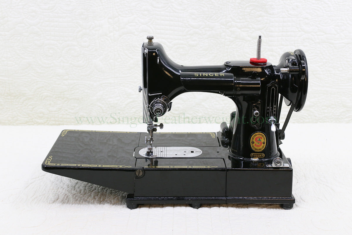 Singer Featherweight 222K Sewing Machine, RED "S" ER0232**