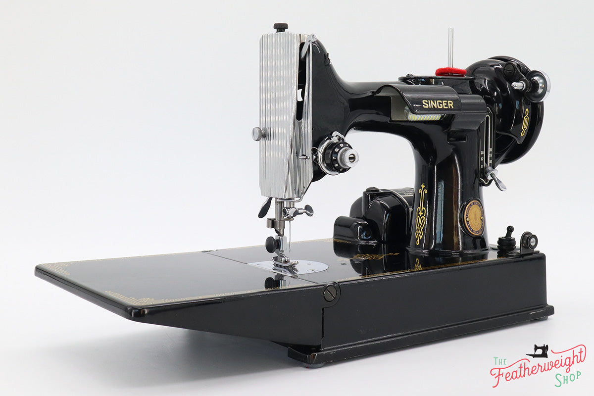 Singer Featherweight 221 Sewing Machine, Centennial: AK094***