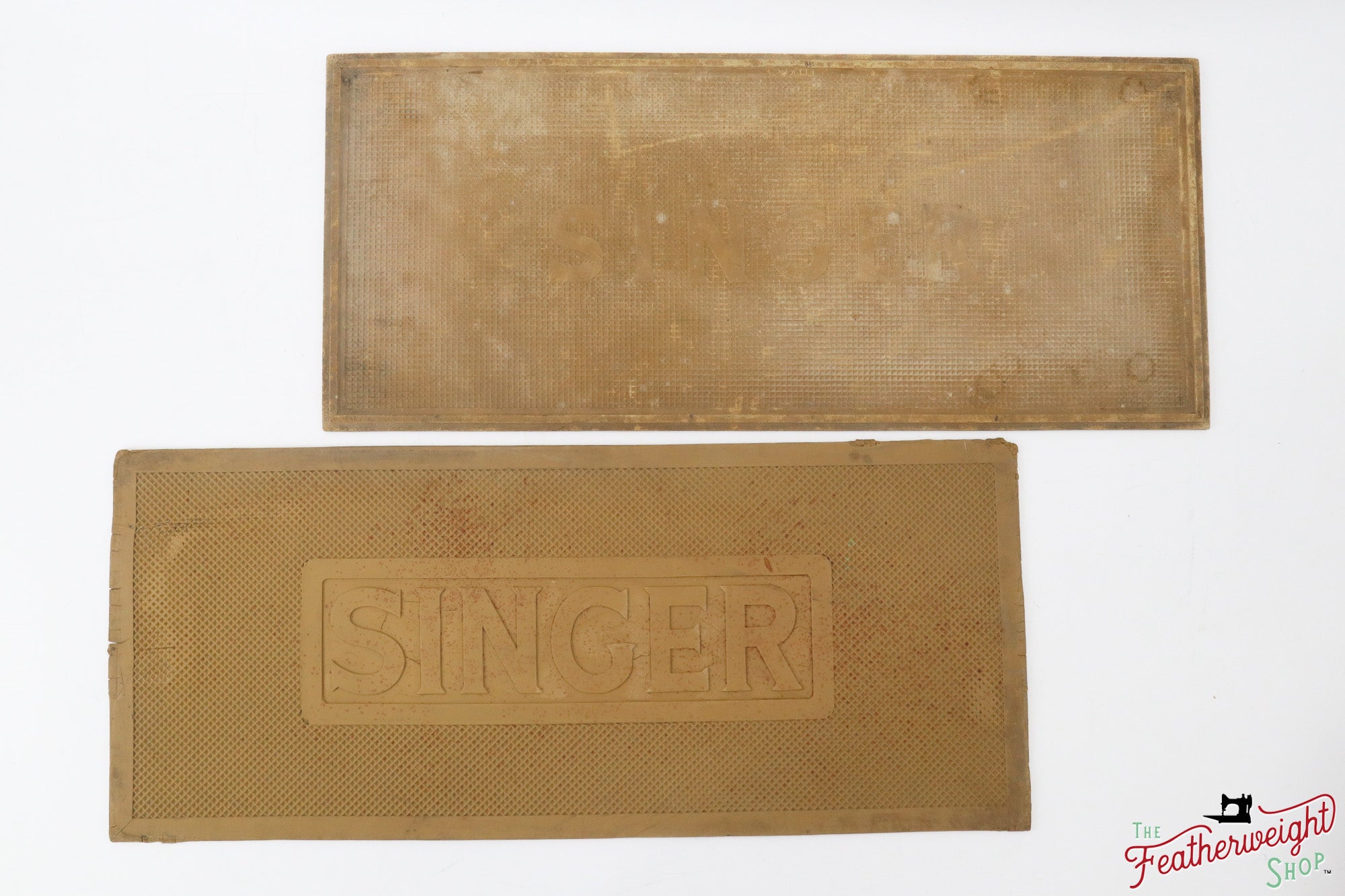 Rubber Table Mat for the Singer Featherweight 221 & 222 (Vintage Original)