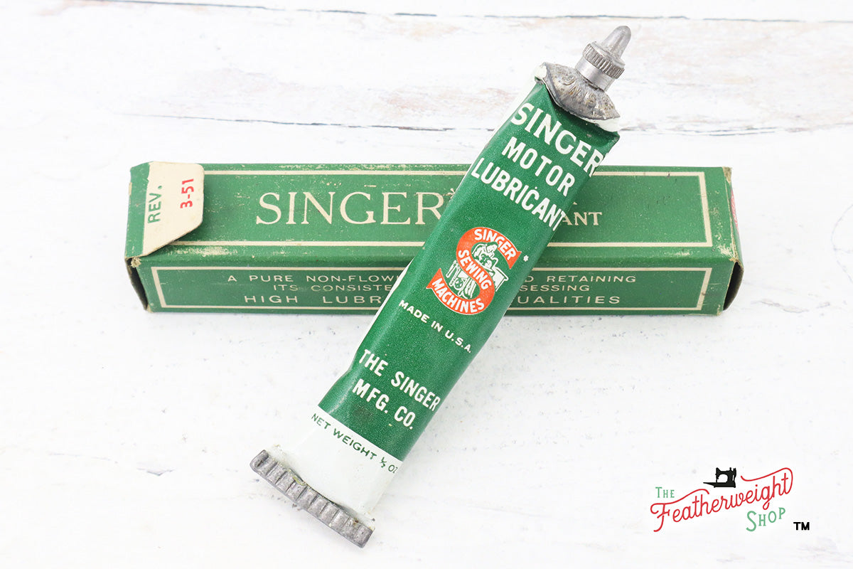 Motor Lubricant & Grease, Collectible SINGER (Vintage Original)