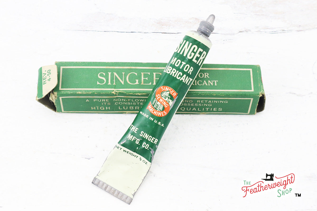 Motor Lubricant & Grease, Collectible SINGER (Vintage Original)