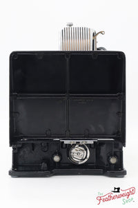 Singer Featherweight 221 Sewing Machine, AH207*** - 1947