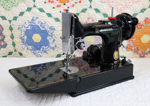 Singer Featherweight 221 Sewing Machine, AM776***