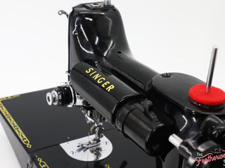 Load image into Gallery viewer, Singer Featherweight 221K Sewing Machine EL540***