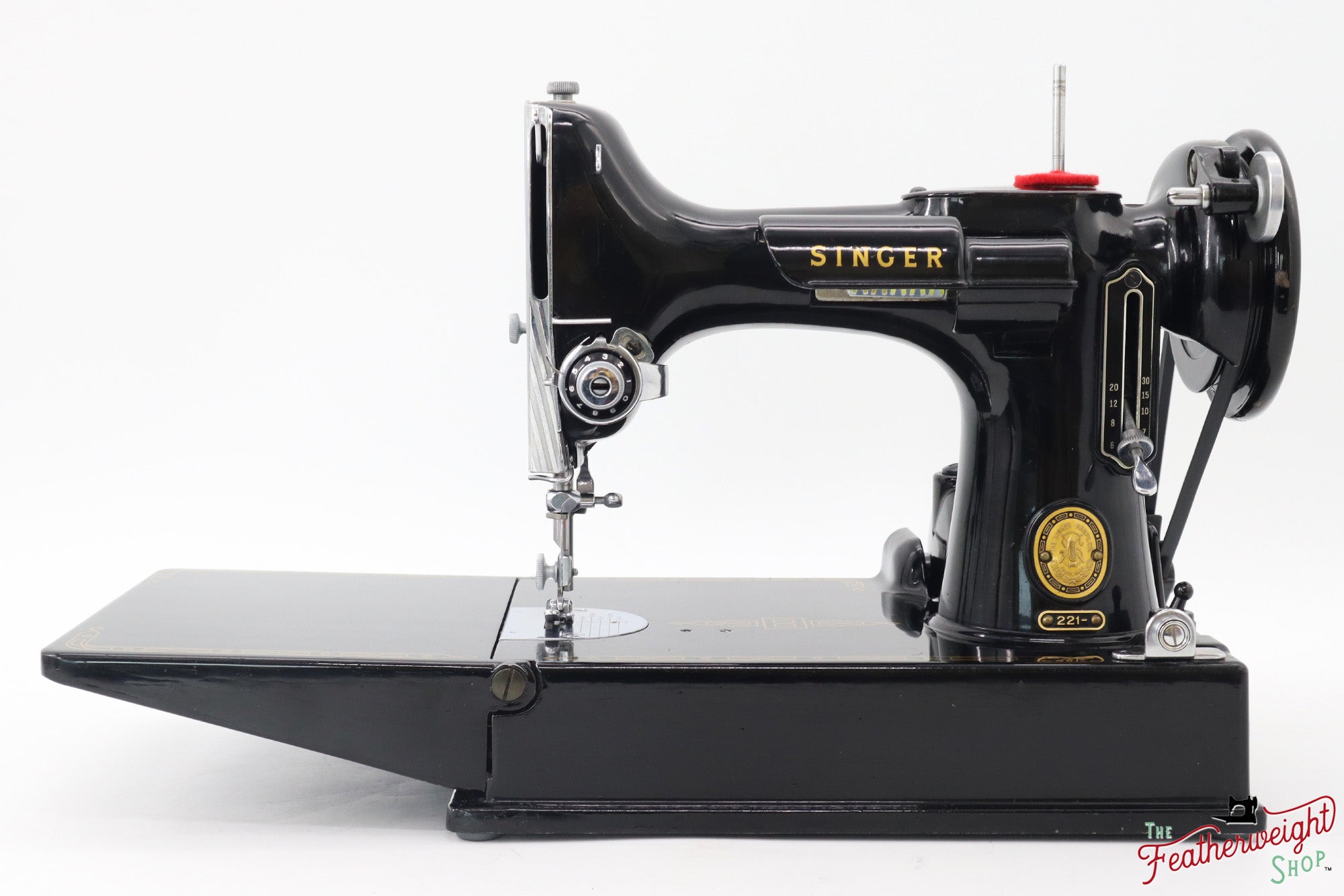 Singer Featherweight 221 Sewing Machine, AM661*** - 1957