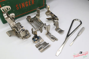 Singer Featherweight 221 Sewing Machine, AJ576***