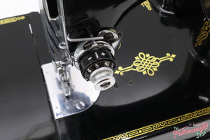 Singer Featherweight 221 Sewing Machine, AJ576***