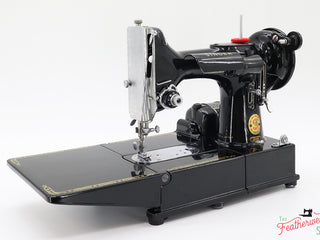 Load image into Gallery viewer, Singer Featherweight 222K Sewing Machine, RED &quot;S&quot; EP7604**