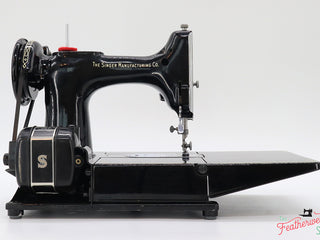 Load image into Gallery viewer, Singer Featherweight 222K Sewing Machine, RED &quot;S&quot; EP7604**
