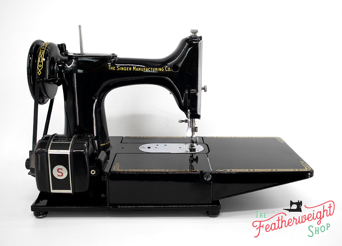 Singer Featherweight 222K Sewing Machine EK6340**