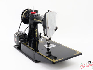Load image into Gallery viewer, Singer Featherweight 221 Sewing Machine, AL41685*