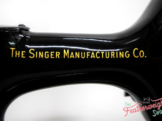 Load image into Gallery viewer, Singer Featherweight 222K Sewing Machine EK6340**