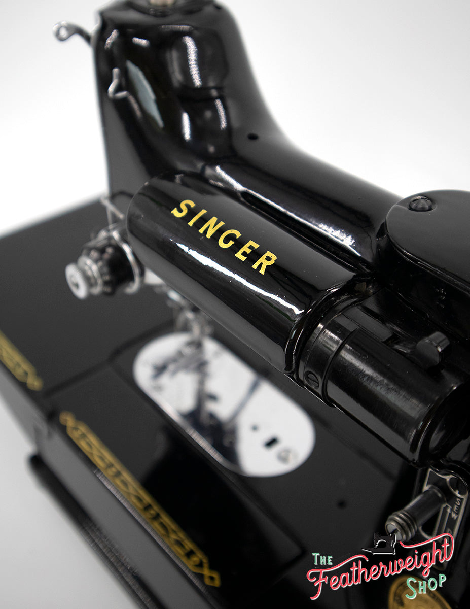 Singer Featherweight 222K Sewing Machine EK6340**