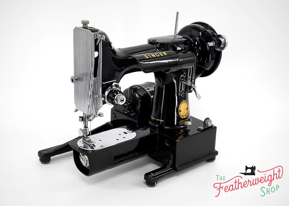 Singer Featherweight 222K Sewing Machine EK6340**