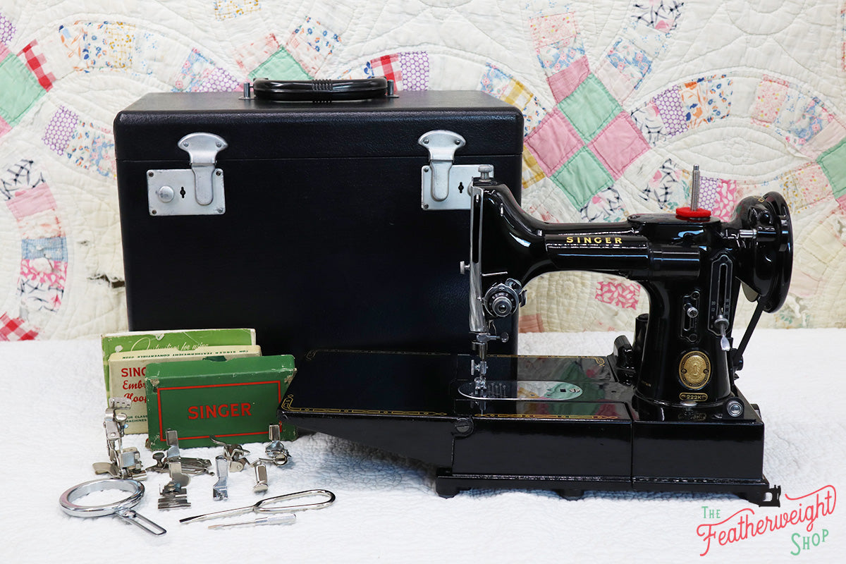 Singer Featherweight 222K Sewing Machine EL184***