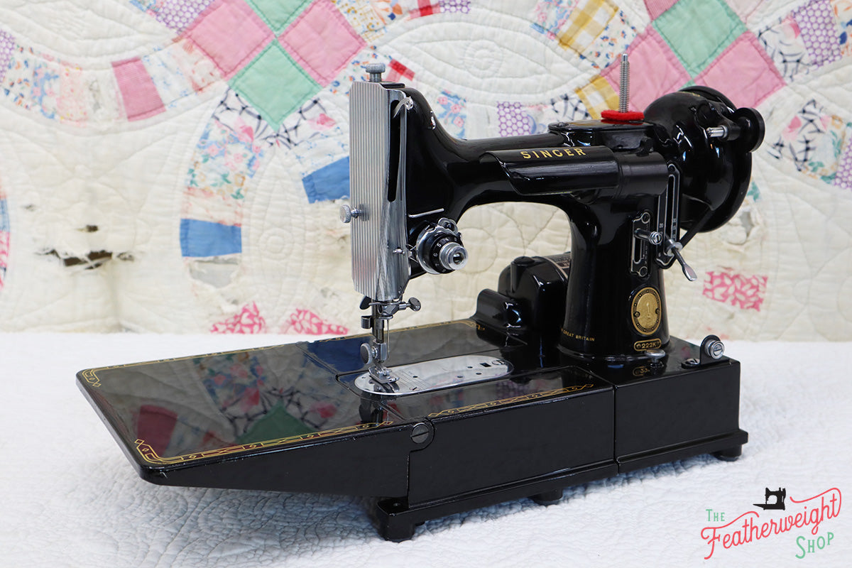 Singer Featherweight 222K Sewing Machine EL184***