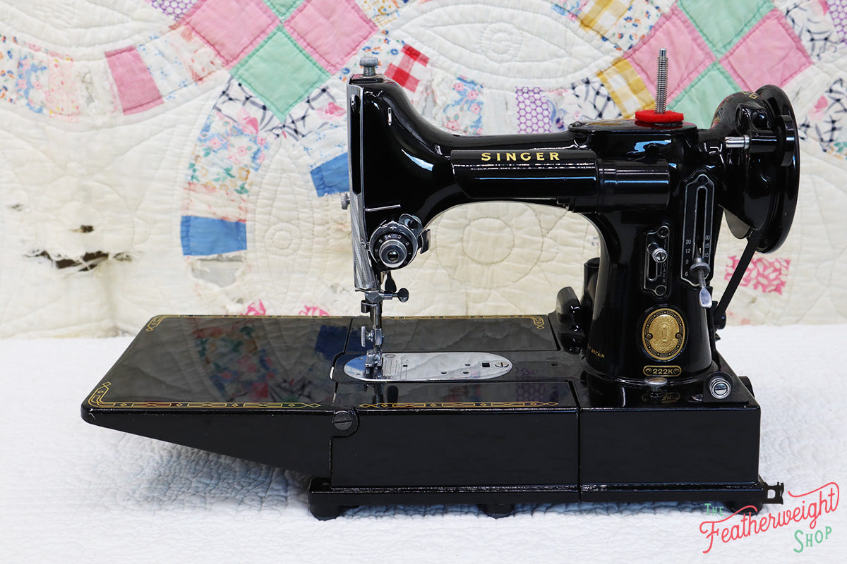 Singer Featherweight 222K Sewing Machine EL184***