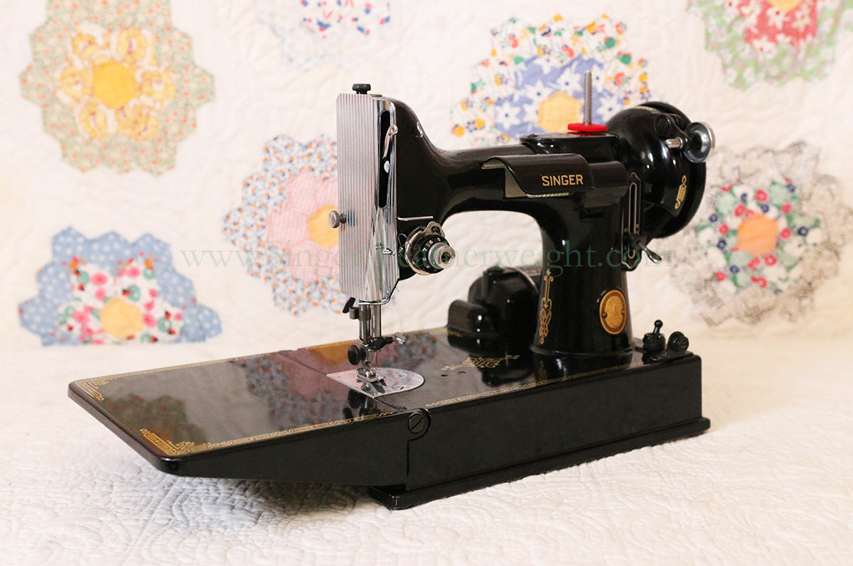 Singer Featherweight 221 Sewing Machine, AL416***