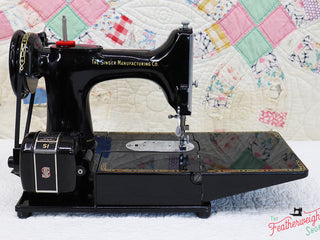 Load image into Gallery viewer, Singer Featherweight 222K Sewing Machine EL184***