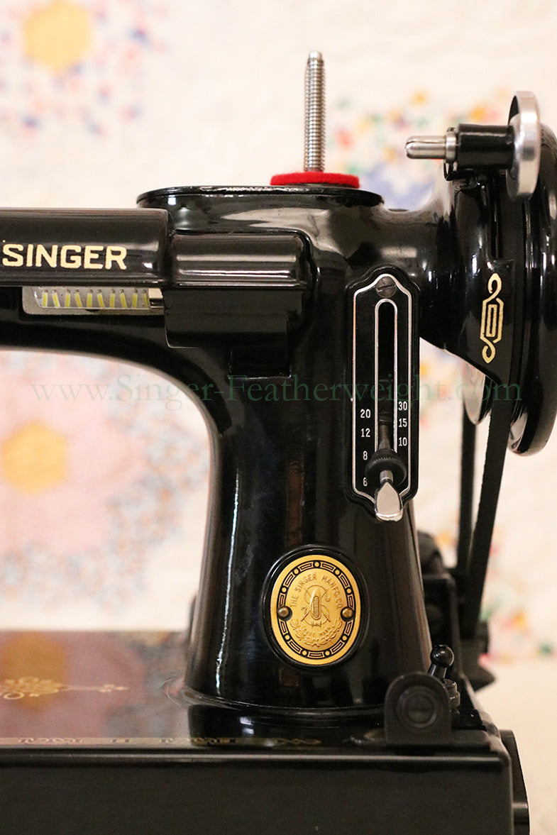 Singer Featherweight 221 Sewing Machine, AL416***